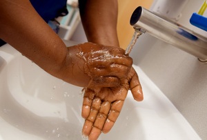 thinkstock_rf_photo_of_nurse_washing_hands